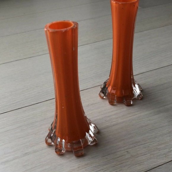 SOLD Pair Vintage Orange Glass Mini Fluted Vases - Picture 3 of 8